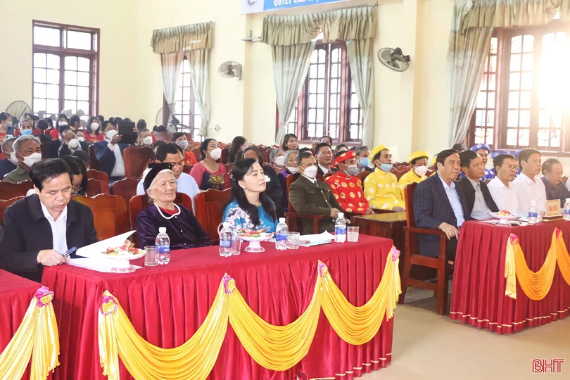 Nhà thờ họ Nguyễn Đình ở Cẩm Xuyên đón nhận bằng xếp hạng di tích lịch sử - văn hóa