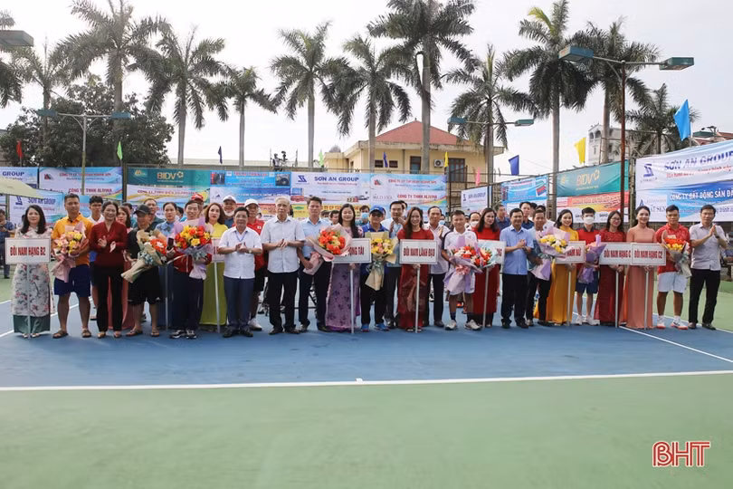 260 vận động viên tranh tài Giải quần vợt Cúp Truyền hình Hà Tĩnh lần thứ VI