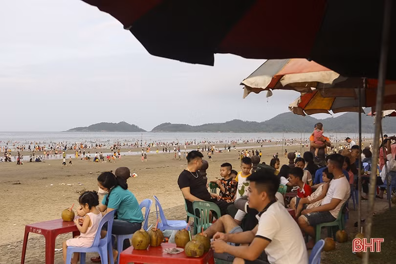 Hà Tĩnh đón gần 9,7 vạn lượt khách trong kỳ nghỉ lễ 30/4 và 1/5