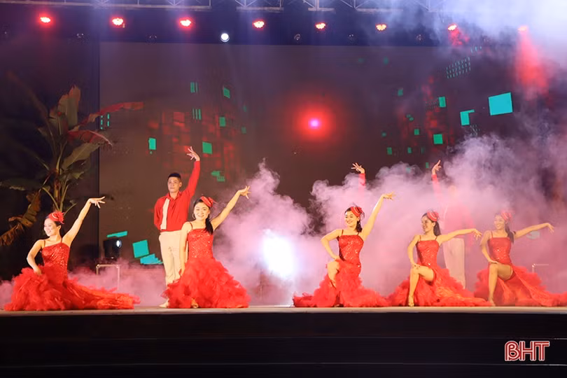 Ấn tượng đêm Gala “Thiên Cầm biển gọi”