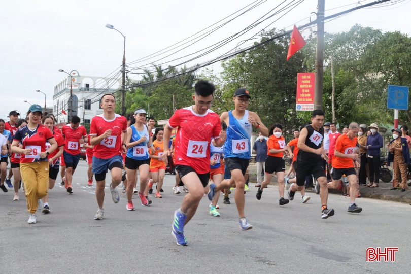 Đại hội TDTT phường Nguyễn Du tranh tài ở 5 bộ môn thi đấu