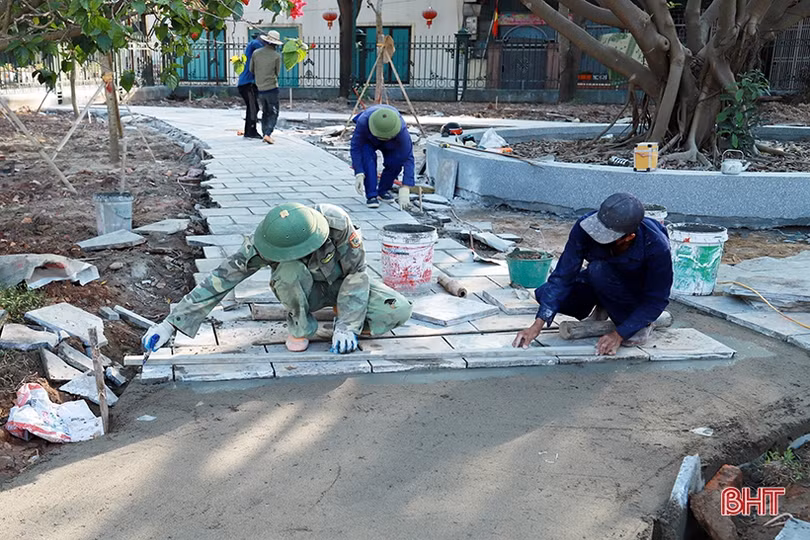 Khẩn trương hoàn thành các công trình mừng kỷ niệm 65 năm Ngày Bác Hồ về thăm Hà Tĩnh