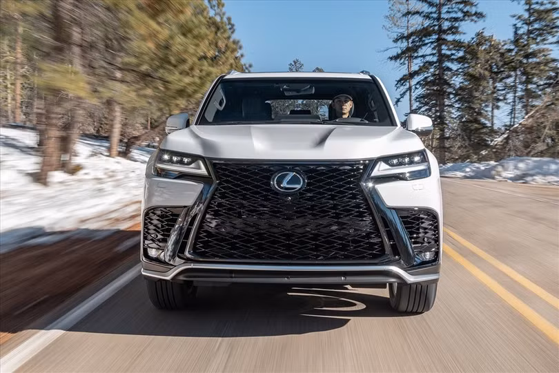 Những mẫu ôtô mới ra mắt, từ xe điện đến xe xăng - toàn hàng “hot”