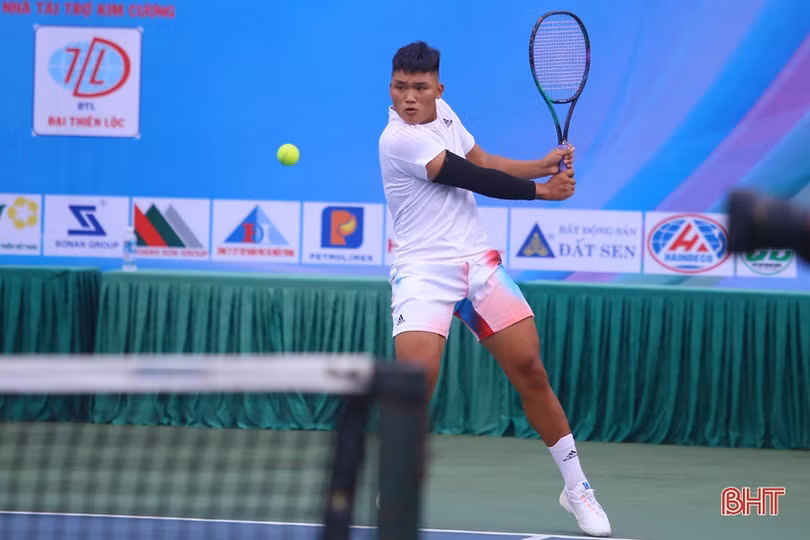 260 vận động viên tranh tài Giải quần vợt Cúp Truyền hình Hà Tĩnh lần thứ VI