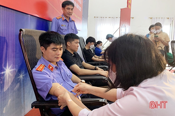TP Hà Tĩnh tiếp nhận 263 đơn vị máu tình nguyện