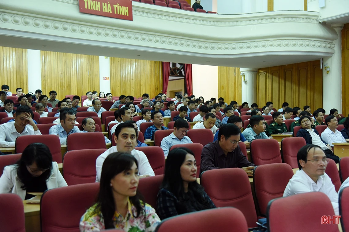 Quán triệt 3 nhiệm vụ trọng tâm, 3 giải pháp đột phá trong xây dựng Đảng