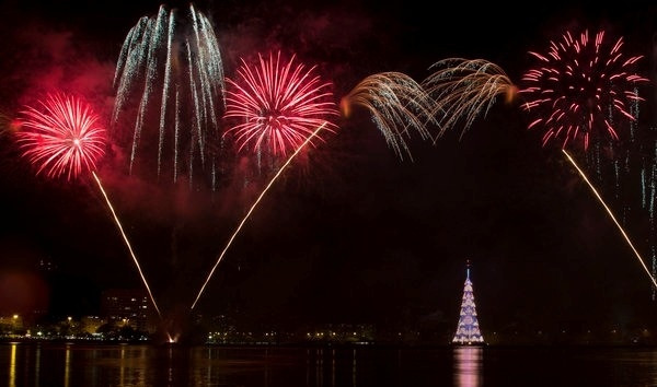 Không khí Giáng sinh tưng bừng trên thế giới ảnh 16