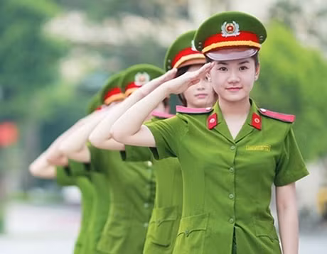 Tiêu chuẩn tuyển chọn công dân nữ thực hiện nghĩa vụ tham gia CAND ảnh 2