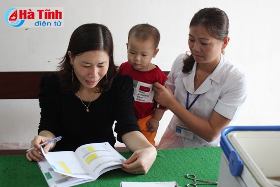 Chuẩn hóa công cụ theo dõi sức khỏe bà mẹ - trẻ em ảnh 1 Chuẩn hóa công cụ theo dõi sức khỏe bà mẹ - trẻ em ảnh 1