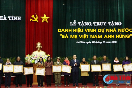 Thêm 63 mẹ được tặng, truy tặng danh hiệu "Bà mẹ Việt Nam anh hùng" ảnh 8 Thêm 63 mẹ được tặng, truy tặng danh hiệu "Bà mẹ Việt Nam anh hùng" ảnh 8