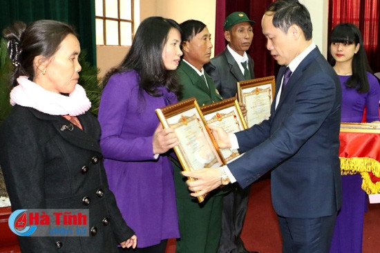 Thêm 63 mẹ được tặng, truy tặng danh hiệu "Bà mẹ Việt Nam anh hùng" ảnh 10 Thêm 63 mẹ được tặng, truy tặng danh hiệu "Bà mẹ Việt Nam anh hùng" ảnh 10