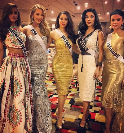 Khoảnh khắc Phạm Hương tỏa sáng bên thí sinh Hoa hậu Hoàn vũ ảnh 11