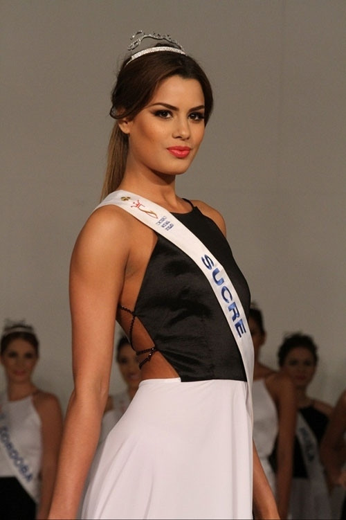 Phạm Hương được bình chọn là Hoa hậu Hoàn vũ ảnh 4