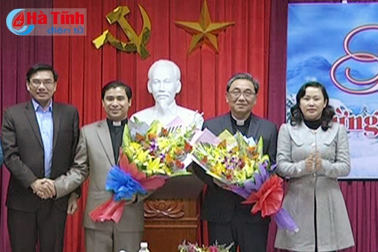 Lộc Hà gặp mặt chức sắc, chức việc giáo xứ nhân dịp Giáng sinh 2015 ảnh 1