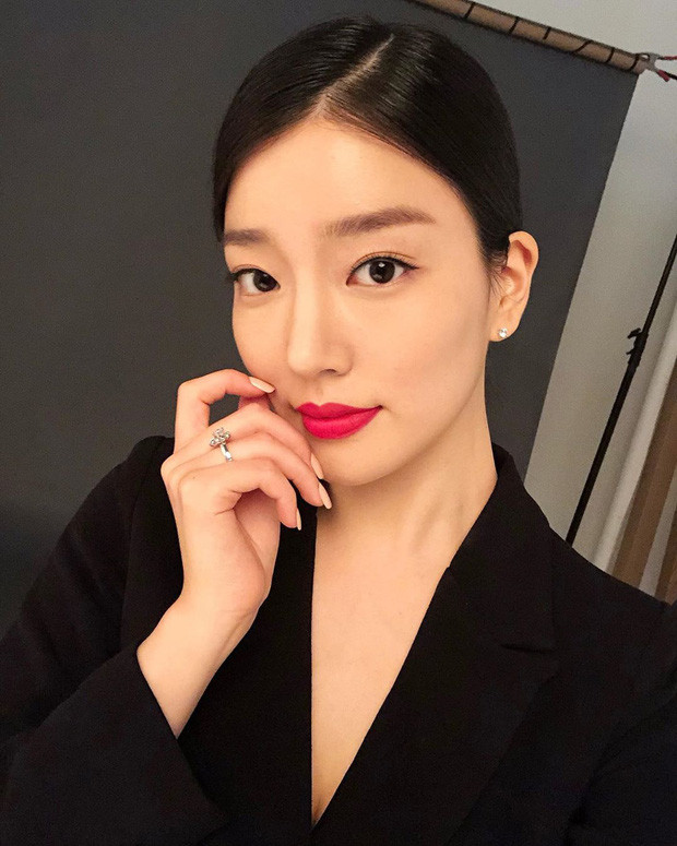 9 gợi ý makeup cho năm mới giúp bạn xinh lung linh và trẻ trung lên vài phần