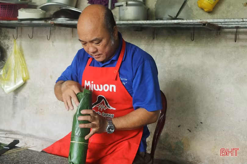 Cặp vợ chồng Hà Tĩnh hơn 30 năm làm giò bột ngon nức tiếng