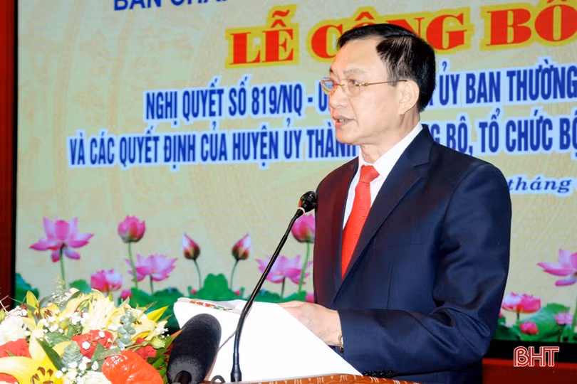 Bí thư Tỉnh ủy dự lễ công bố thành lập 9 đơn vị hành chính cấp xã mới ở Đức Thọ