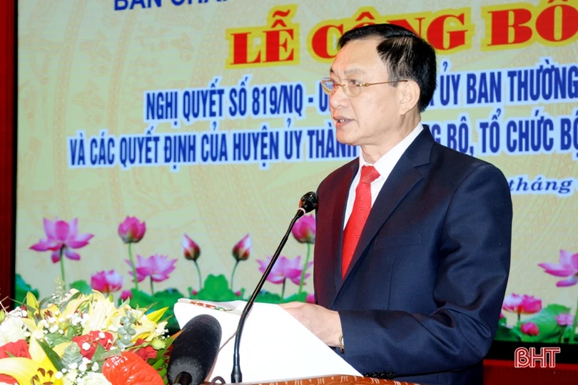 Bí thư Tỉnh ủy dự lễ công bố thành lập 9 đơn vị hành chính cấp xã mới ở Đức Thọ