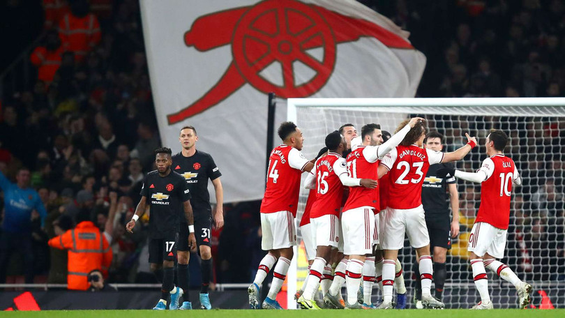 Arsenal trút cơn thịnh nộ, MU thua tan tác