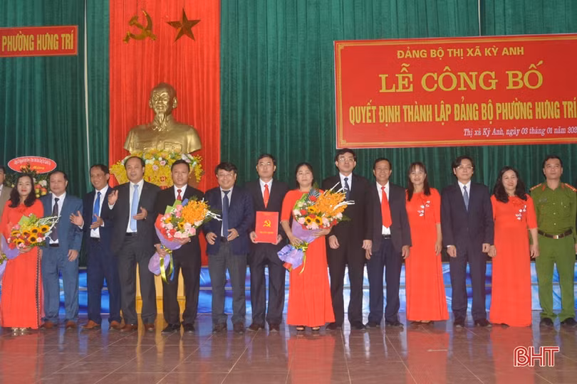 Thị xã Kỳ Anh ra mắt Đảng bộ phường Hưng Trí