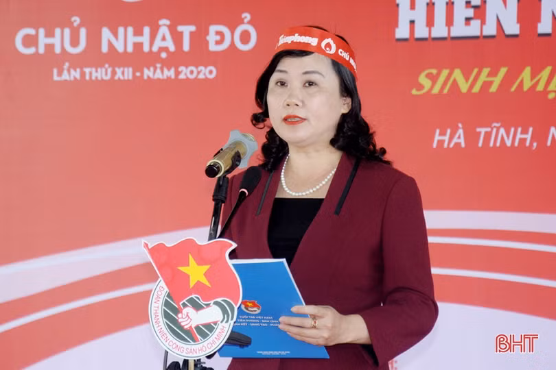 Hà Tĩnh tổ chức chương trình “Chủ nhật đỏ”, tiếp nhận 412 đơn vị máu