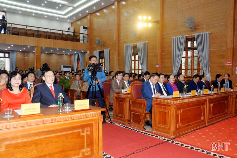 Bí thư Tỉnh ủy dự lễ công bố thành lập 9 đơn vị hành chính cấp xã mới ở Đức Thọ