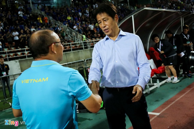 Kiatisak có đủ sức thay thế HLV Nishino ở tuyển Thái Lan?