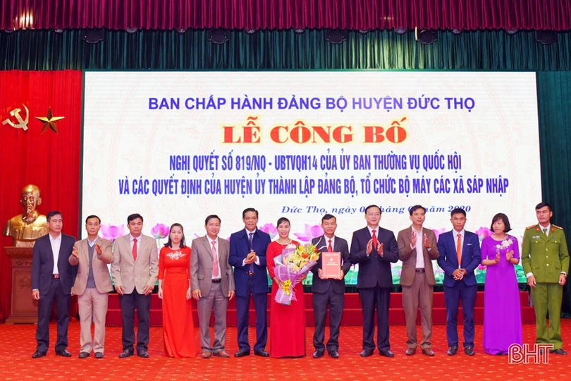 Bí thư Tỉnh ủy dự lễ công bố thành lập 9 đơn vị hành chính cấp xã mới ở Đức Thọ