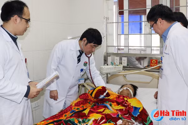 lien tiep xay ra ngo doc khi co o ha tinh phong tranh the nao