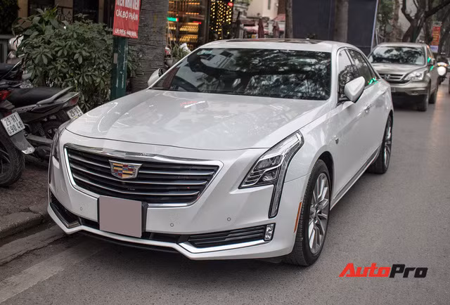 sedan hang sang cadillac ct6 premium luxury dau tien xuat hien tai viet nam