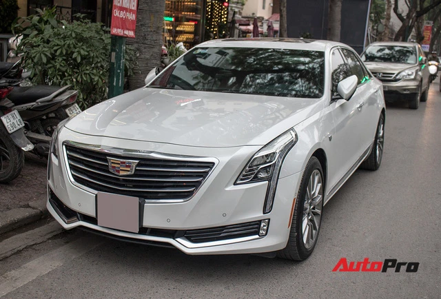 sedan hang sang cadillac ct6 premium luxury dau tien xuat hien tai viet nam