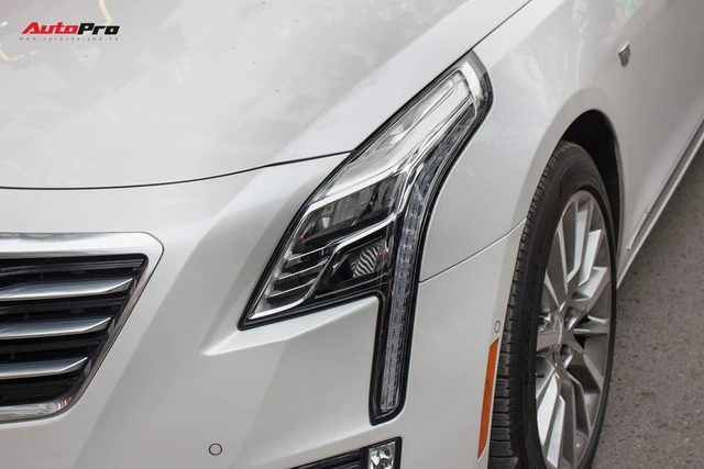 sedan hang sang cadillac ct6 premium luxury dau tien xuat hien tai viet nam