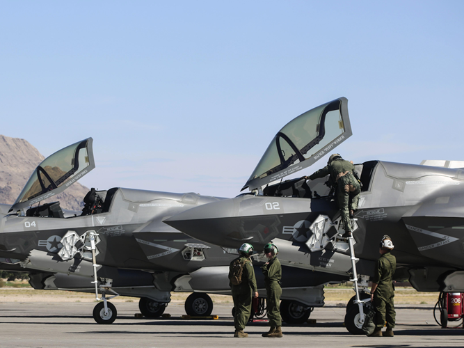 f 35b se tham chien lan dau vao nam 2018