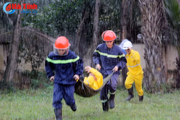 dien tap cuu hoa giai thoat cho cong nhan tram chiet nap gas