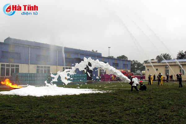 dien tap cuu hoa giai thoat cho cong nhan tram chiet nap gas