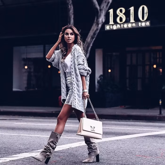 bien tau trang phuc don gian cho set do dong an tuong het xay