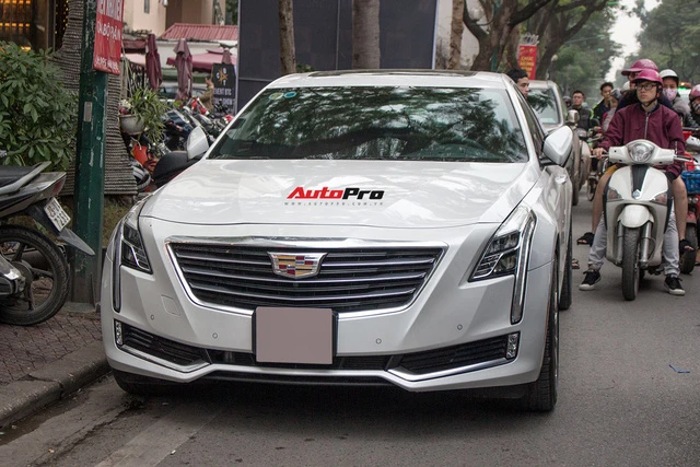 sedan hang sang cadillac ct6 premium luxury dau tien xuat hien tai viet nam