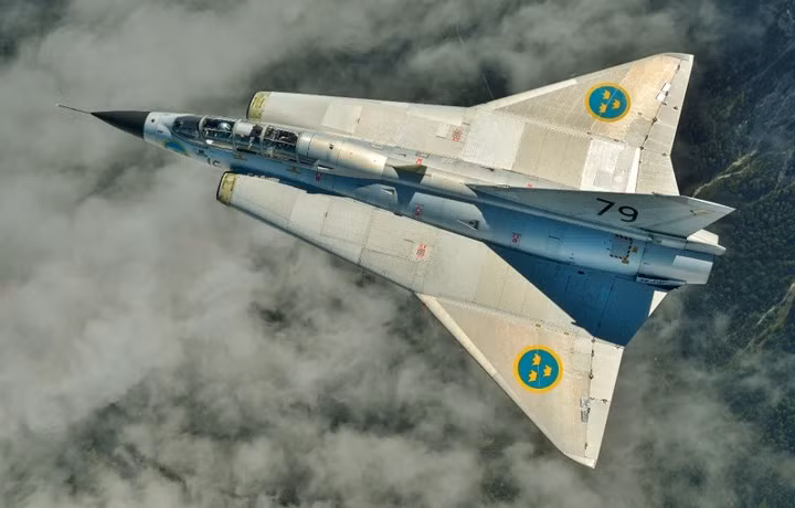 saab 35 draken rong sat dang so cua khong quan thuy dien