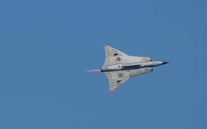 saab 35 draken rong sat dang so cua khong quan thuy dien