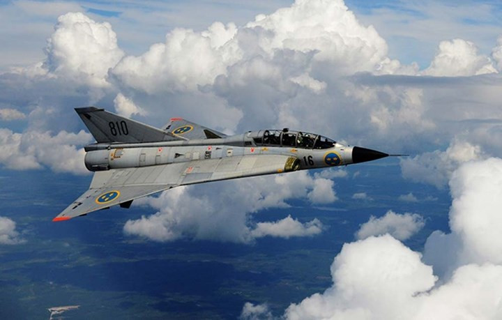 saab 35 draken rong sat dang so cua khong quan thuy dien
