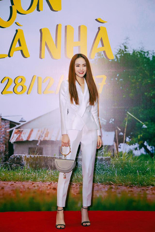 6 my nhan mac dep nhat tuan