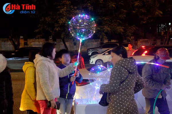 can trong voi bong bay galaxy trao luu moi o tp ha tinh