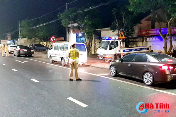 29 lai xe vi pham bi phat 65 trieu dong trong 3 gio dong ho