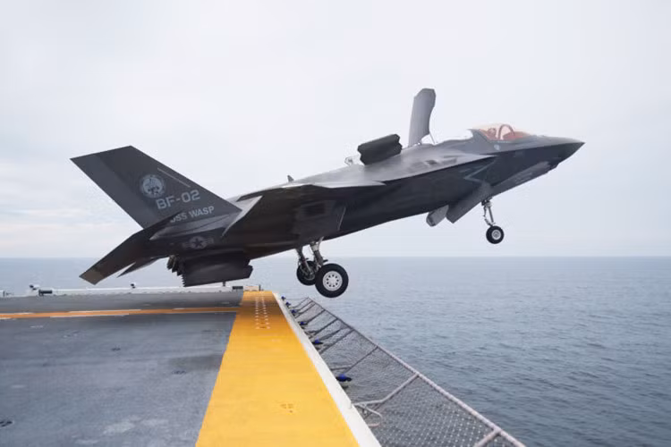 f 35b se tham chien lan dau vao nam 2018