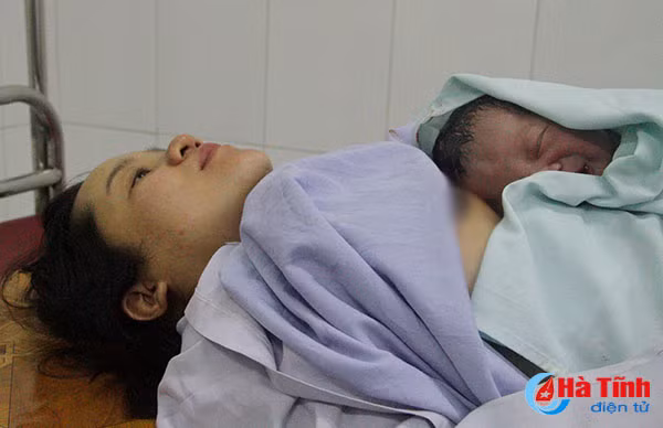 cong dan ha tinh chao doi trong phut giao thua nam 2018