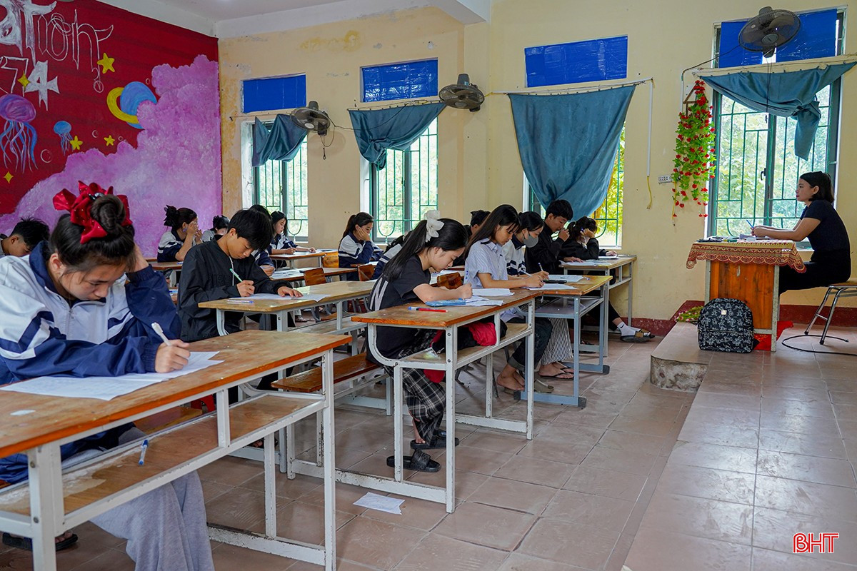 Việc đánh giá kiến thức, rèn luyện kỹ năng tại Trường THCS Đại Thành (Cẩm Xuyên) đang được triển khai nghiêm túc. bqbht_br_1dsc02283.jpg