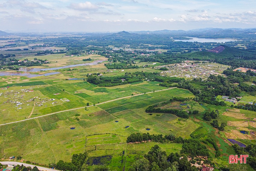 Das fruchtbare Land in der Gemeinde An Dung umfasst mehr als 45 Hektar. bqbht_br_1dji-0110.jpg