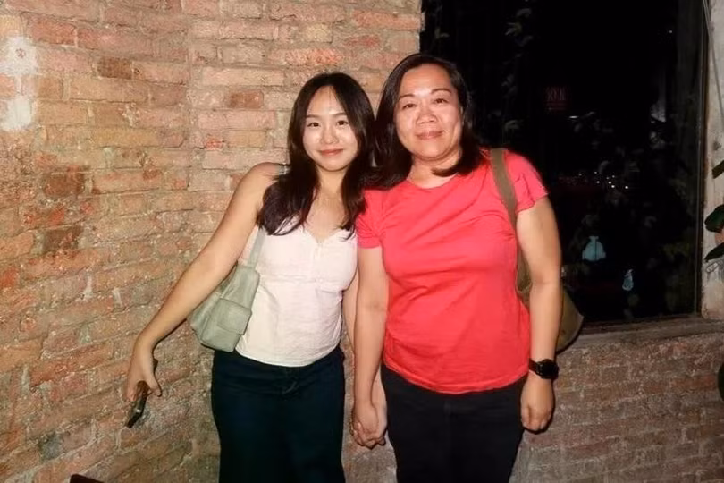 Sherlyn Ng cùng mẹ đến TP.HCM mua sắm và trải nghiệm các dịch vụ làm đẹp. Ảnh: Sherlyn Ng.