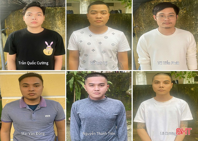 Trong số các đối tượng bị bắt giữ trong đường dây này có 11 đối tượng có tiền án, tiền sự và nhiều đối tượng có hành vi mua bán, sử dụng ma túy, đối tượng hình sự cộm cán. bqbht_br_6-doi-tuong-cam-dau-trong-duong-day.jpg