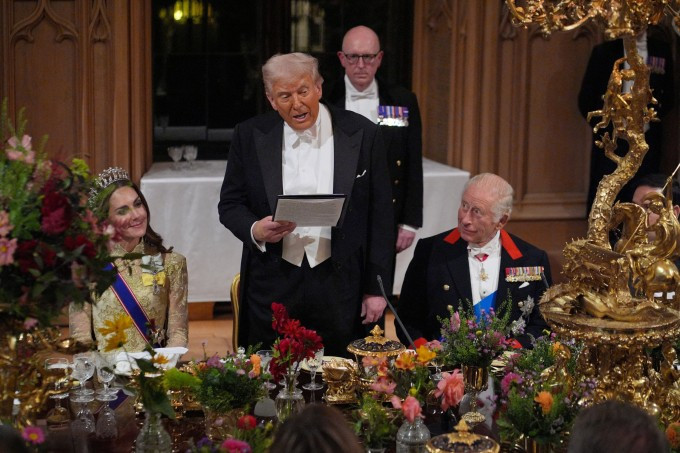 Tổng thống Mỹ Donald Trump phát biểu tại tiệc chiêu đãi ở Lâu đài Windsor ngày 17/9. Ảnh: Reuters Tổng thống Mỹ Donald Trump phát biểu tại tiệc chiêu đãi ở Lâu đài Windsor ngày 17/9. Ảnh: Reuters
